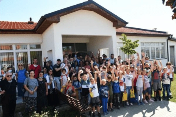 Donacija 375 rančeva osnovnim školama na Kosovu i Metohiji